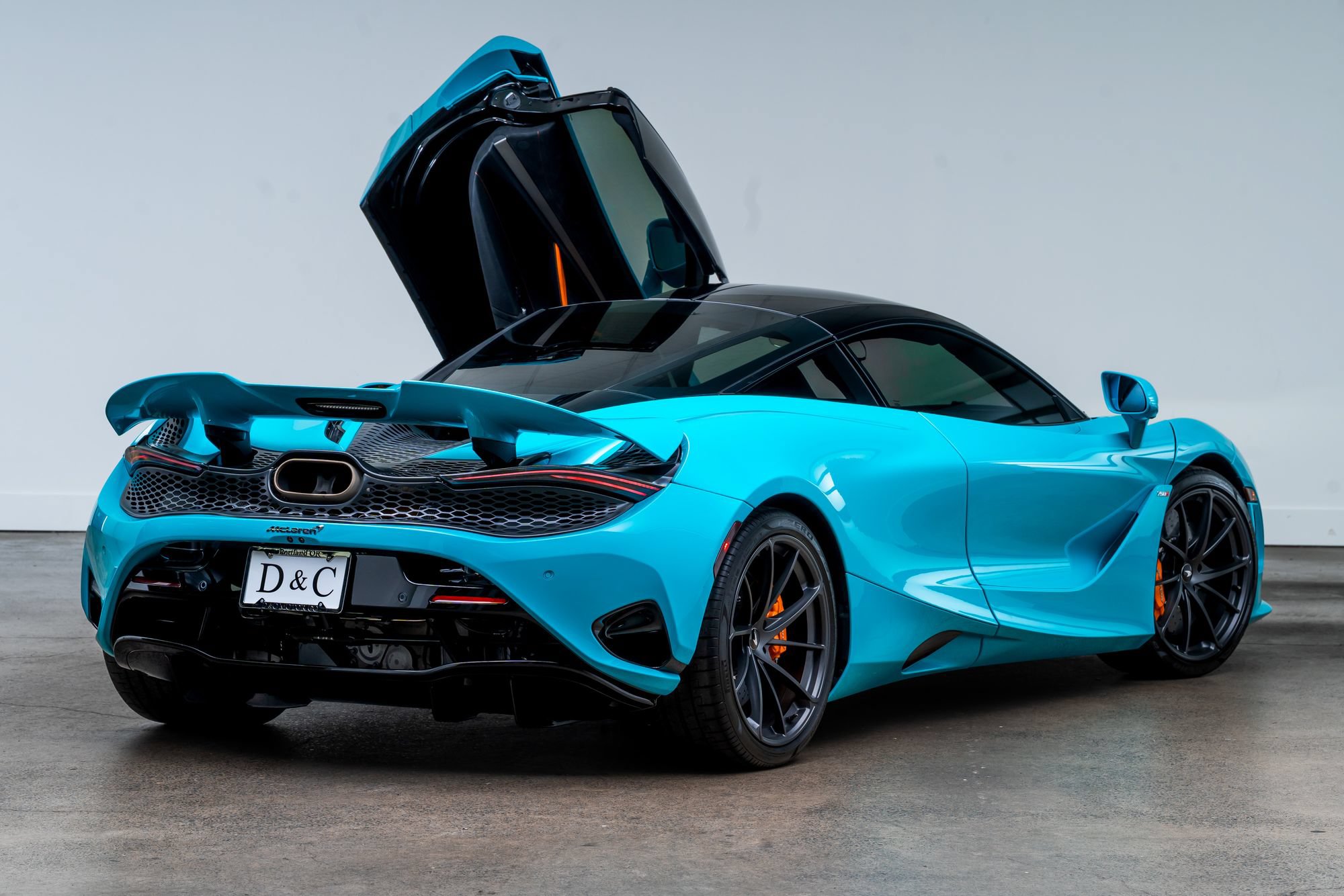 Used 2024 McLaren 750S photo 16