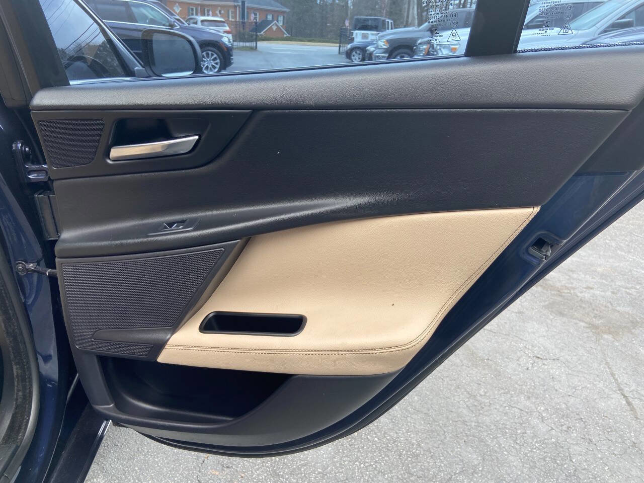 2017 Jaguar XE Prestige