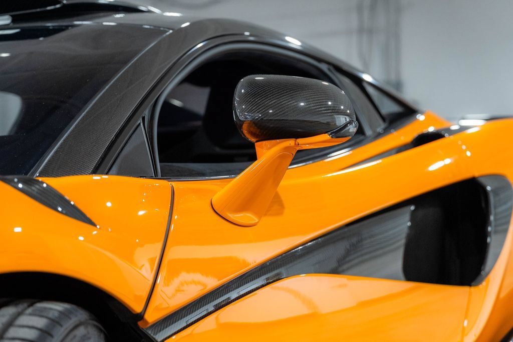 Used 2019 McLaren 600LT photo 18