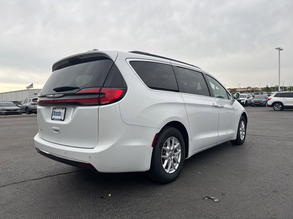 2022 Chrysler Pacifica Touring-L