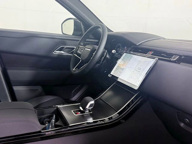 2026 Land Rover Range Rover Velar Dynamic SE
