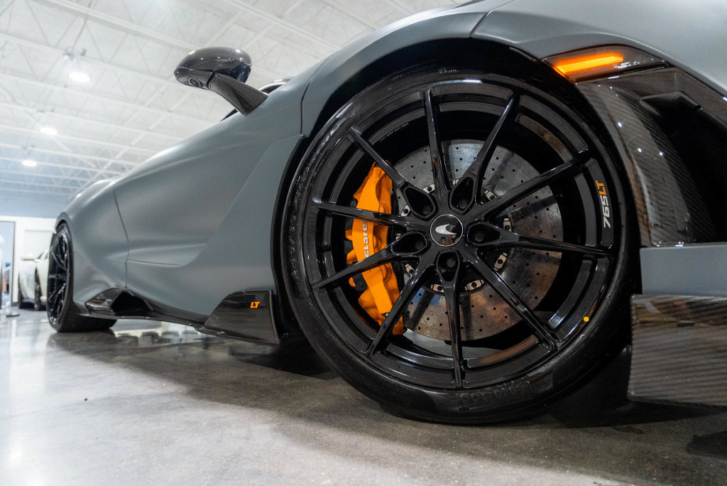 Used 2021 McLaren 765LT photo 11