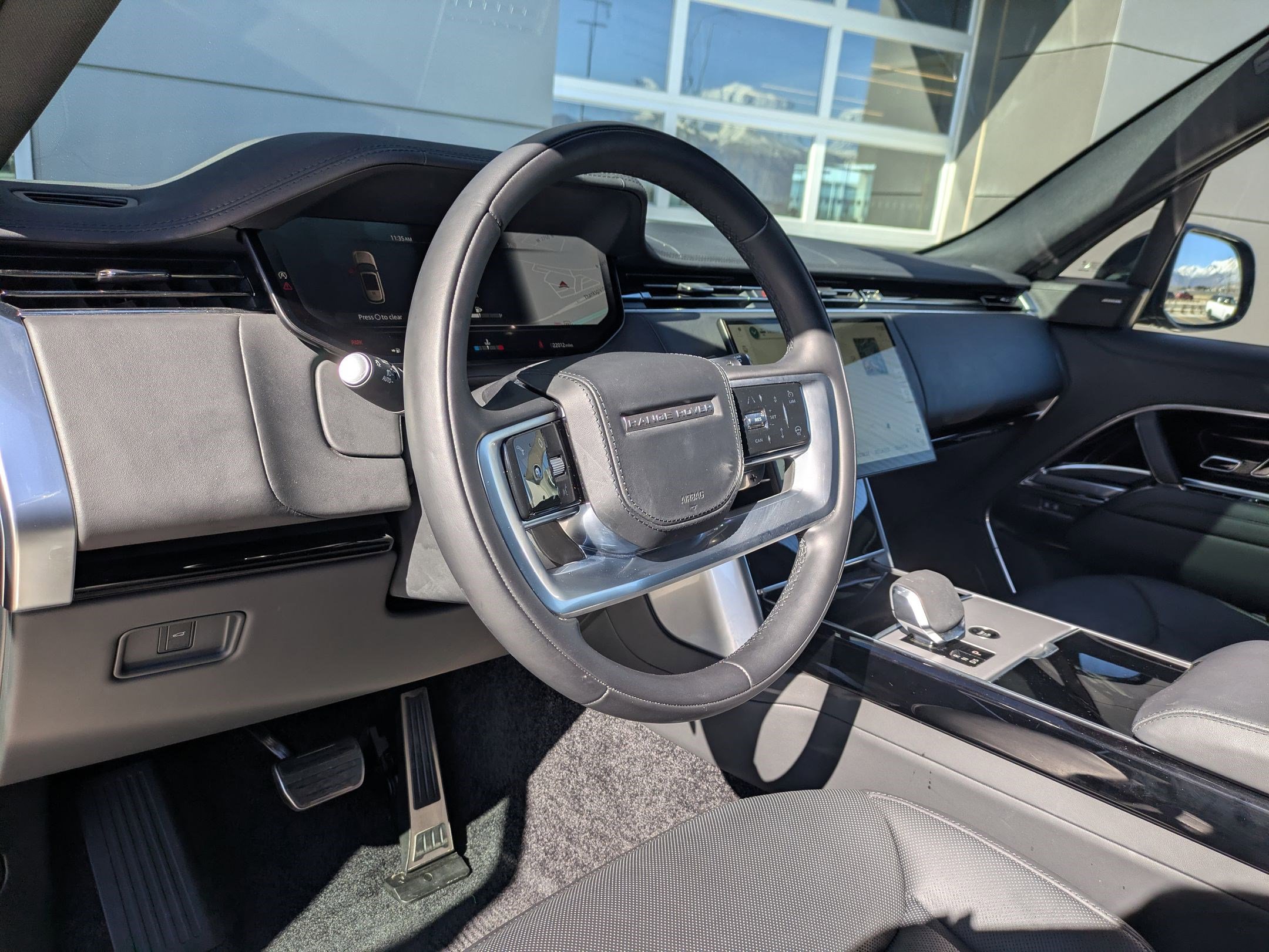 2024 Land Rover Range Rover SE