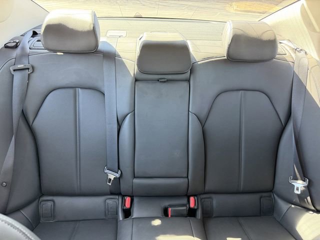 2022 Genesis G70 2.0T