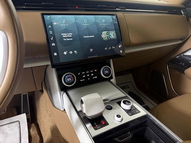 2023 Land Rover Range Rover SV