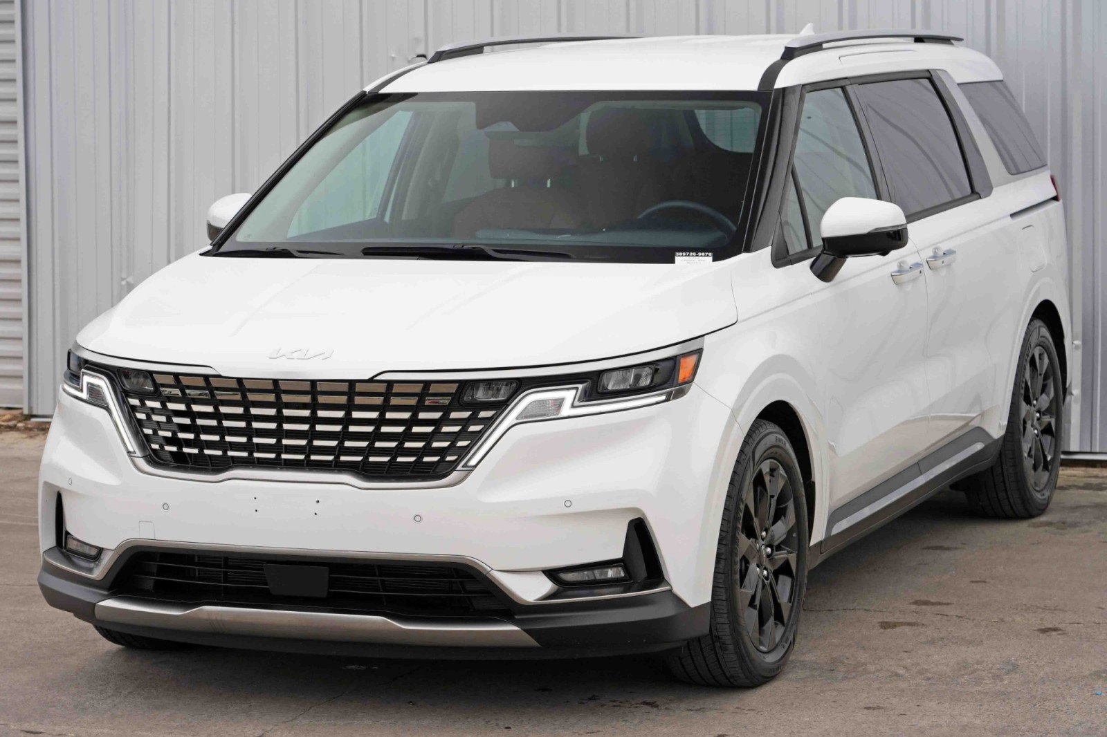 2024 Kia Carnival SX