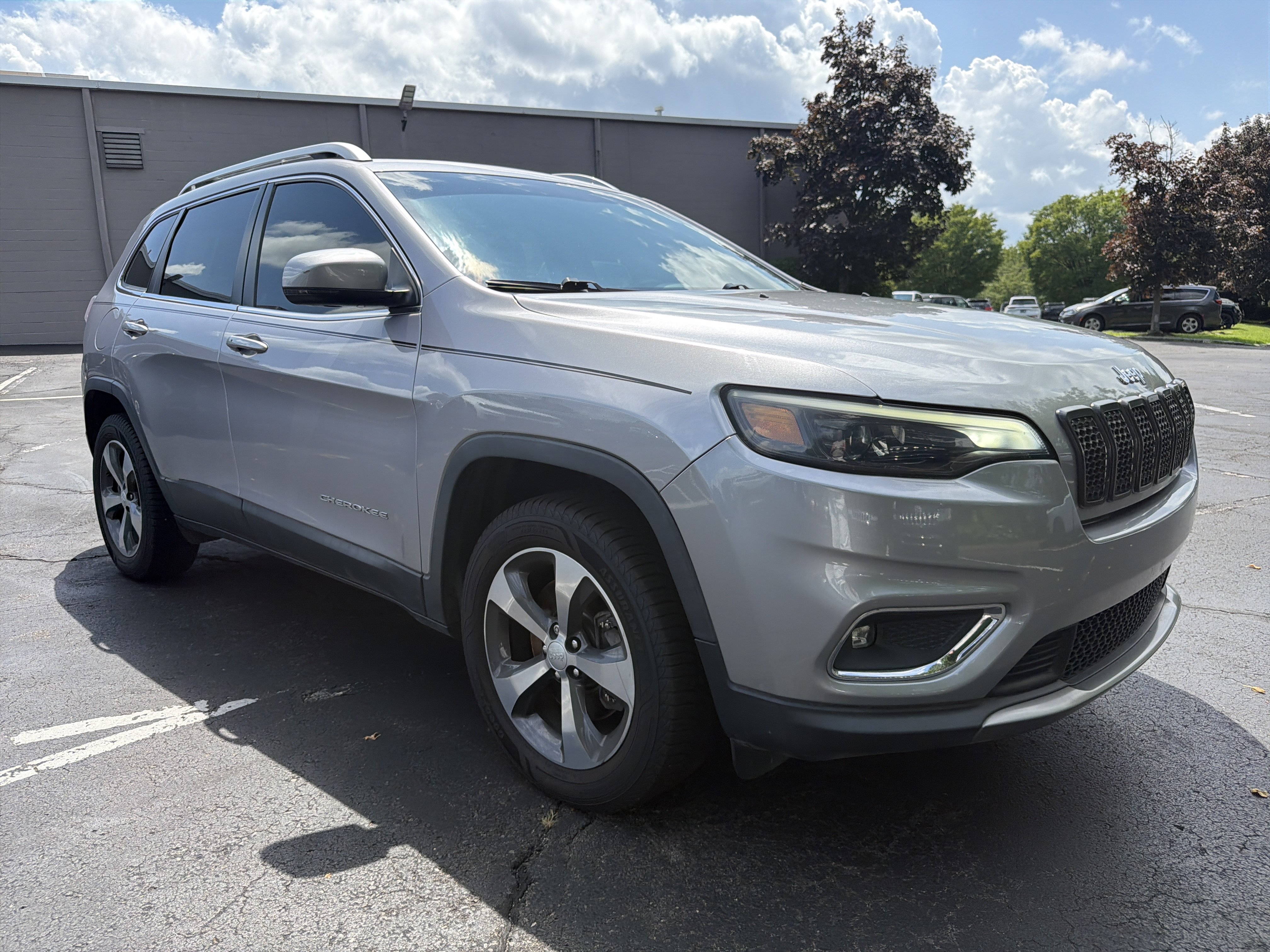 Used 2019 Jeep Cherokee Limited w/ Luxury Group