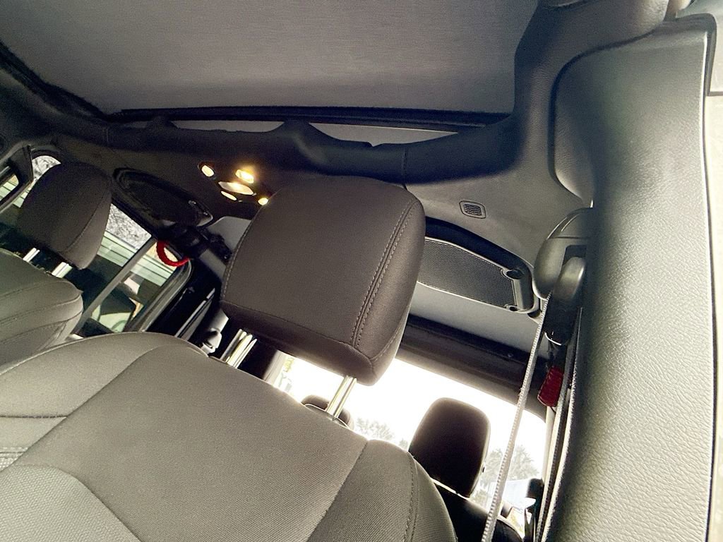 2022 Jeep Gladiator Sport