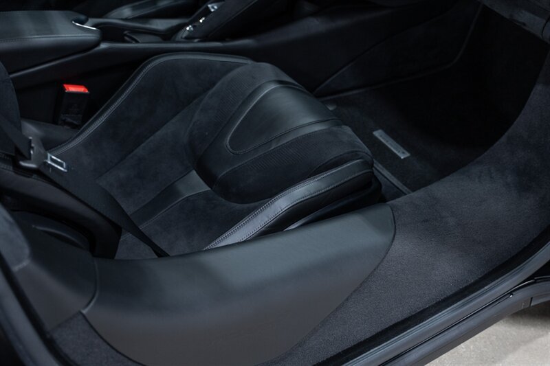 Used 2018 McLaren 720S Performance photo 29