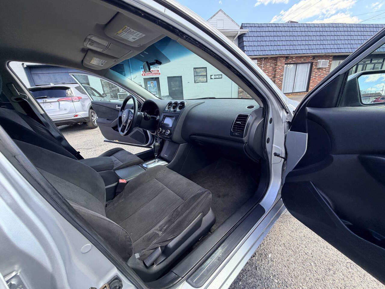 2010 Nissan Altima Hybrid Sedan