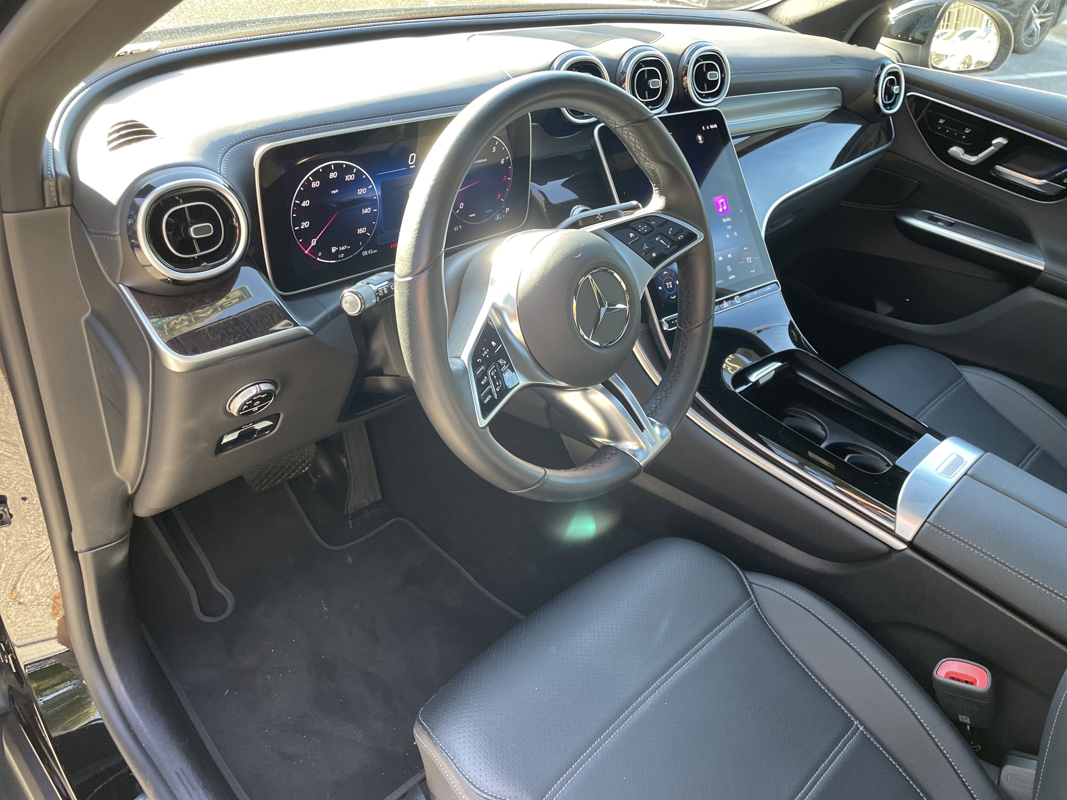 2025 Mercedes-Benz GLC 300 4MATIC