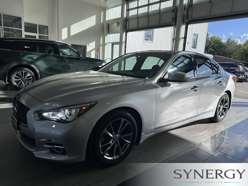 Used 2017 INFINITI Q50 Signature Edition w/ Cargo Package (L95)