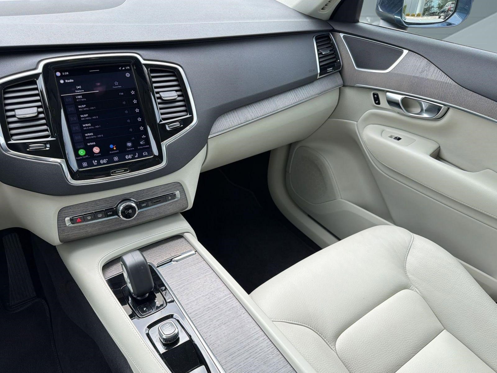 2023 Volvo Xc90 B6 Plus