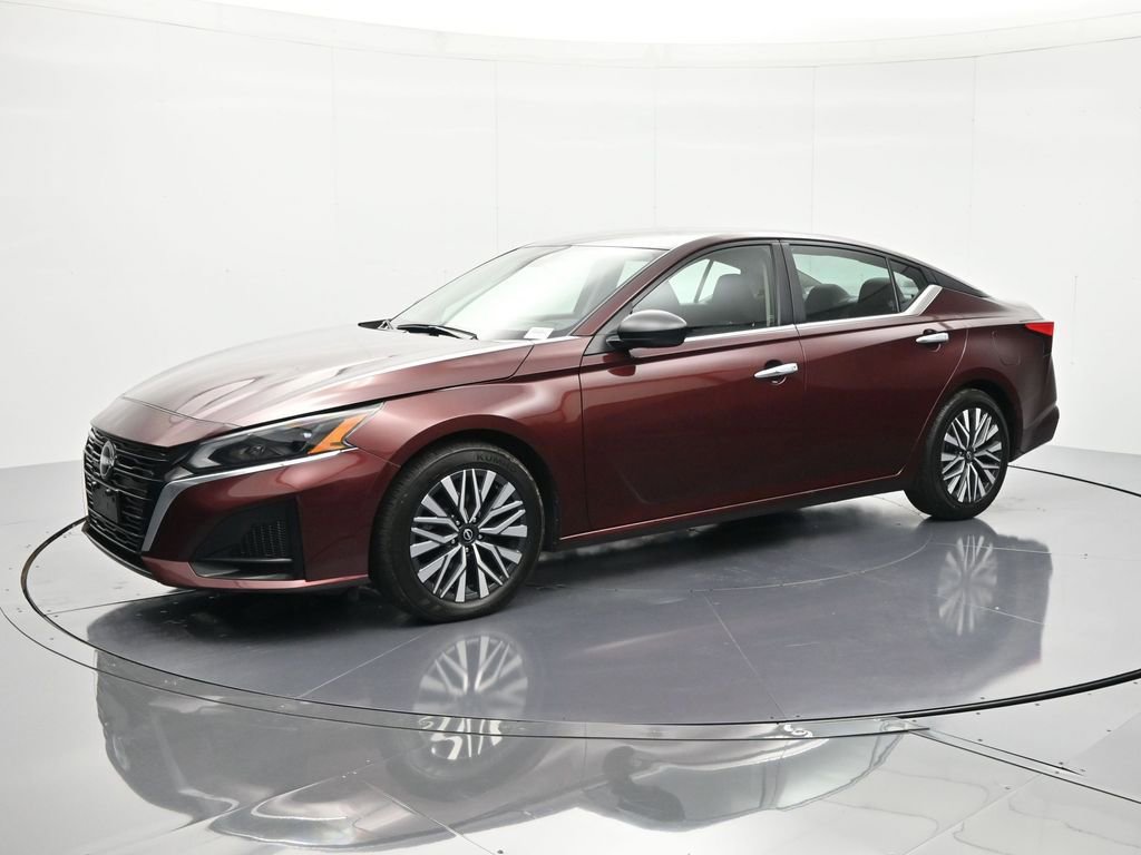 Certified 2024 Nissan Altima 2.5 SV