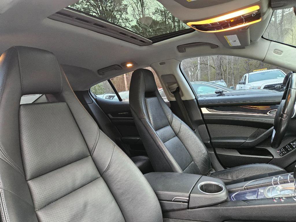 2012 Porsche Panamera 4