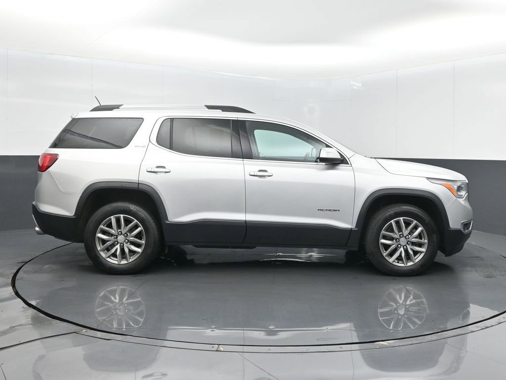 2017 GMC Acadia SLE