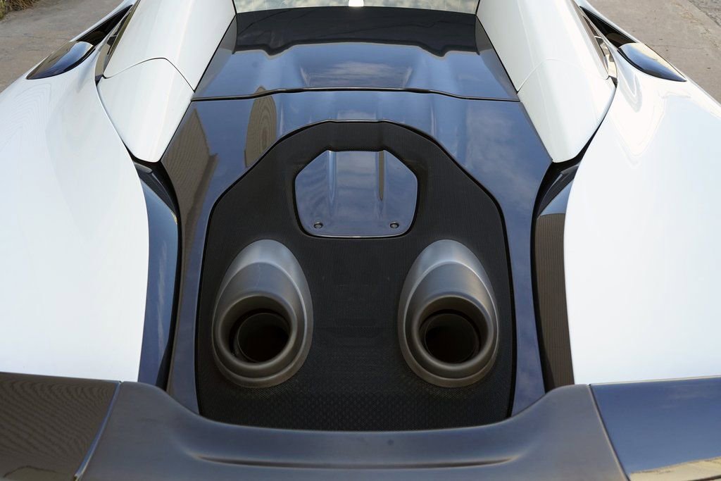 Used 2020 McLaren 600LT Spider photo 27