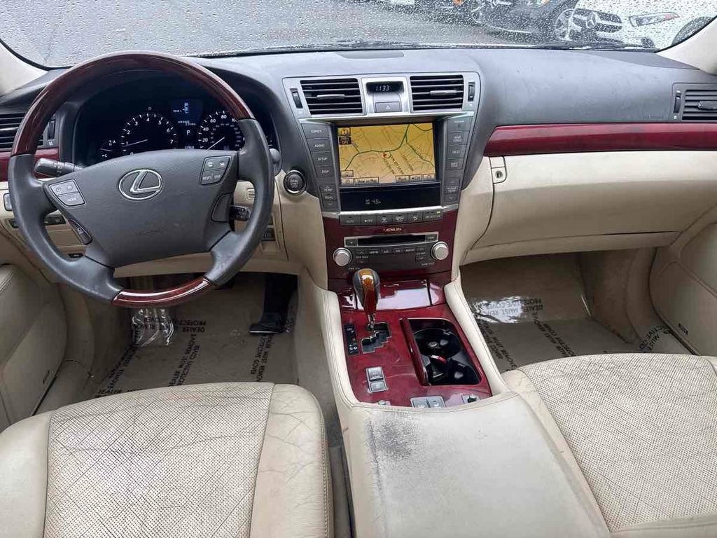 2010 Lexus LS 460