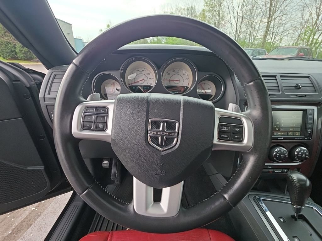 2014 Dodge Challenger SXT Plus