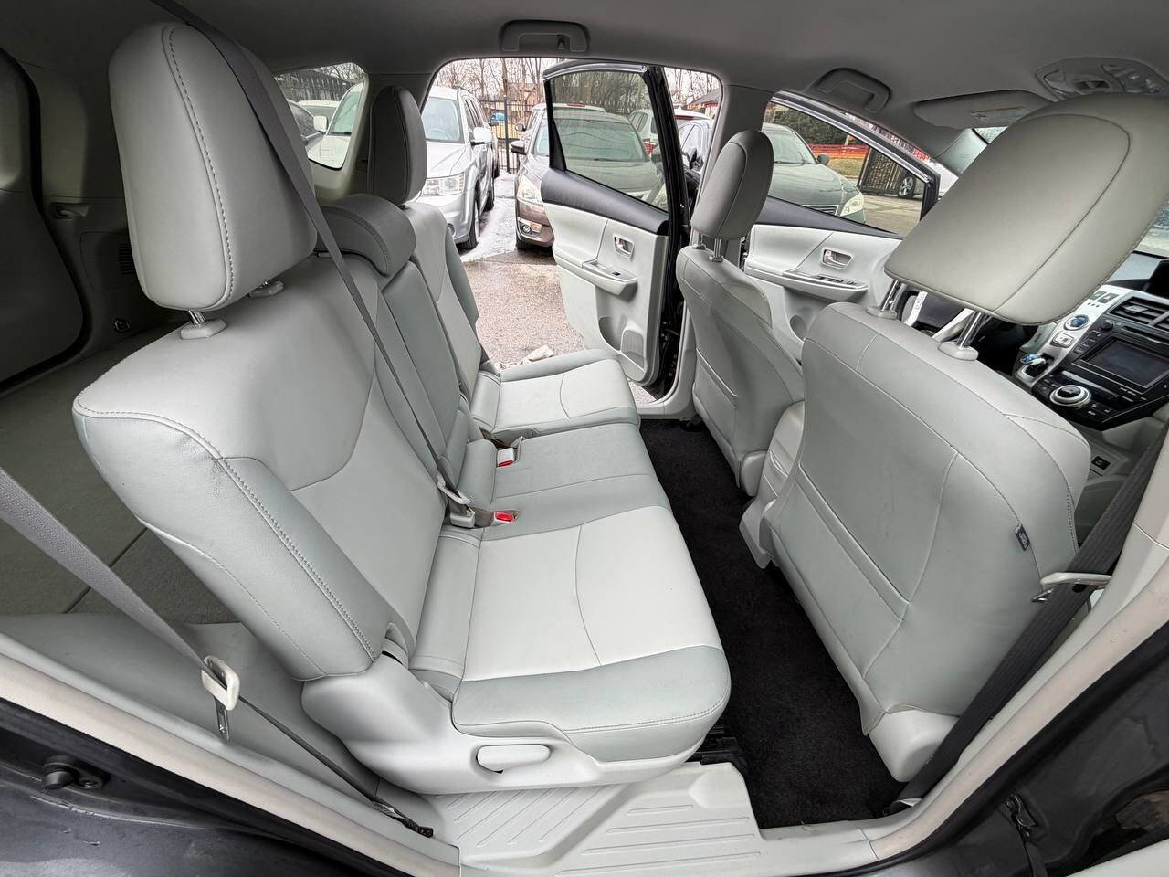 2013 Toyota Prius V Five