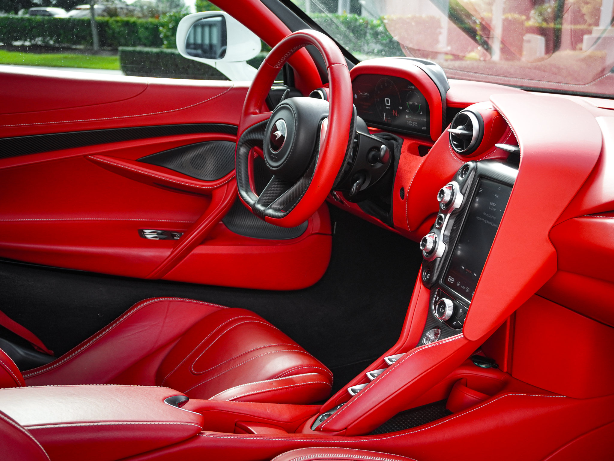 Used 2019 McLaren 720S photo 36