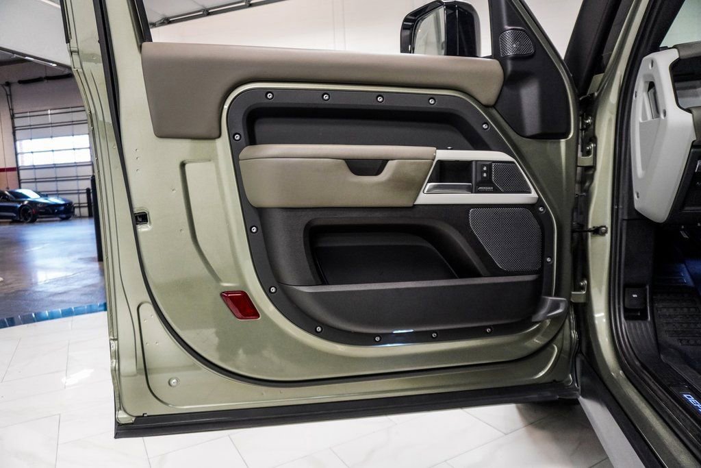 2022 Land Rover Defender 90 X-Dynamic HSE