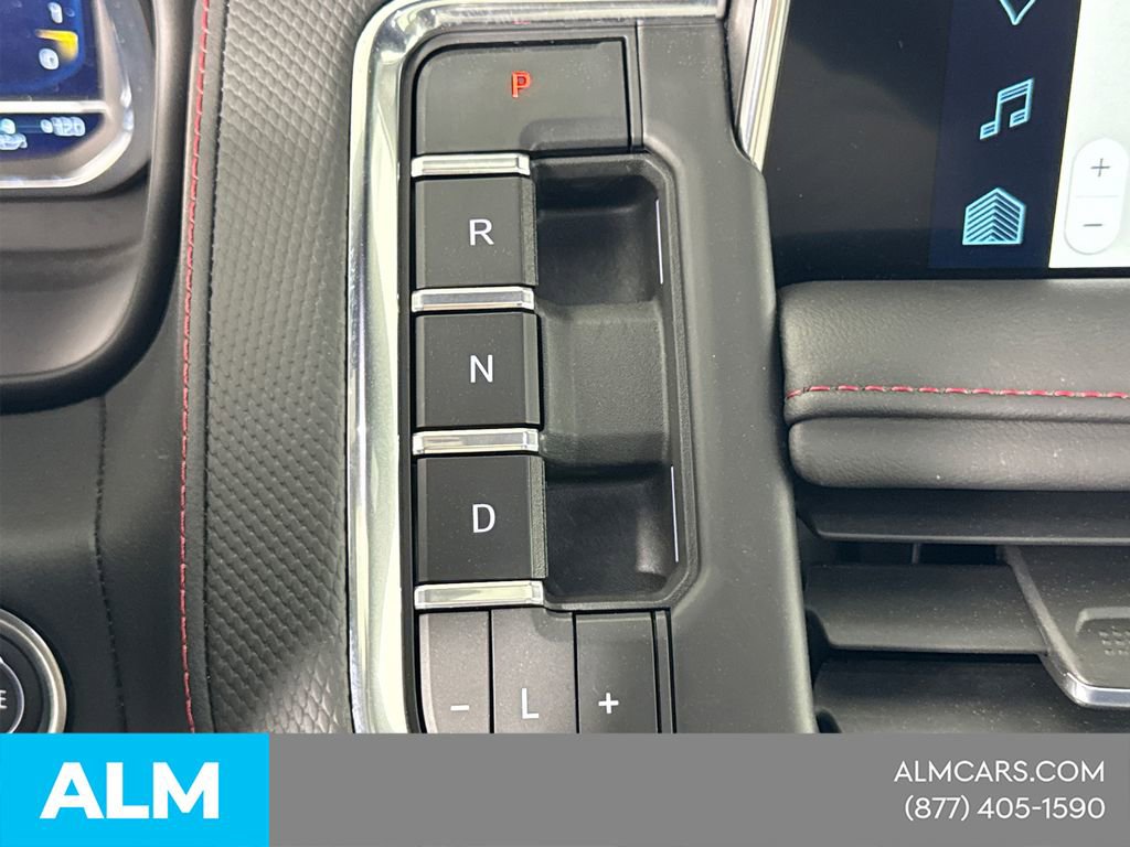 2024 Chevrolet Suburban RST