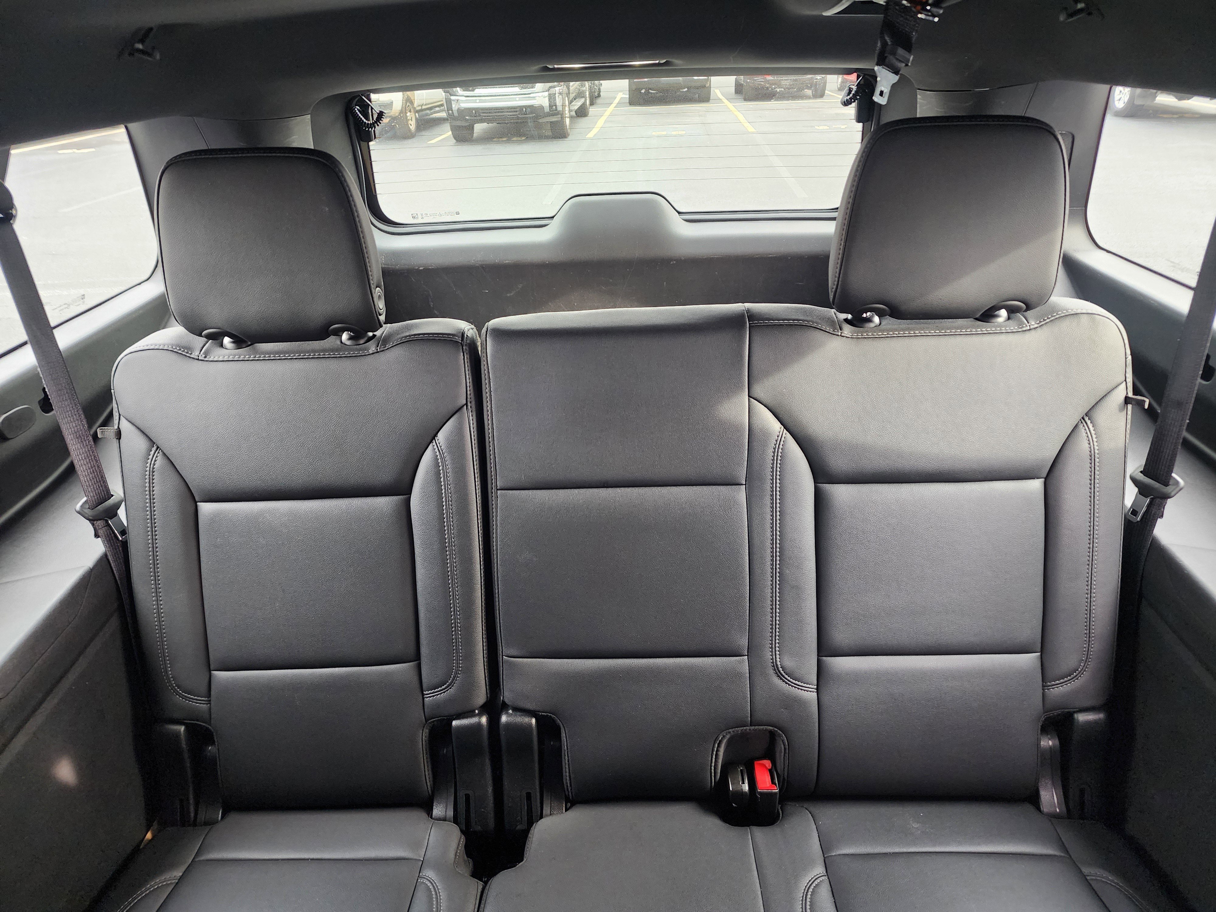 2024 Chevrolet Suburban LT