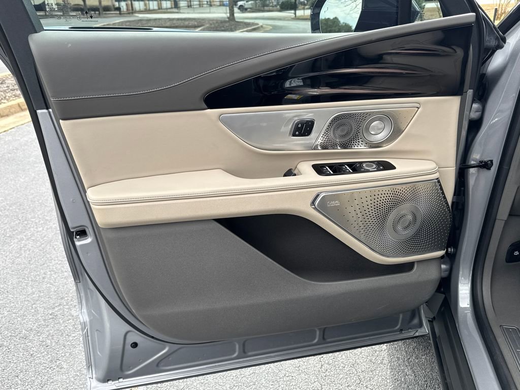 2025 Lincoln Nautilus Reserve