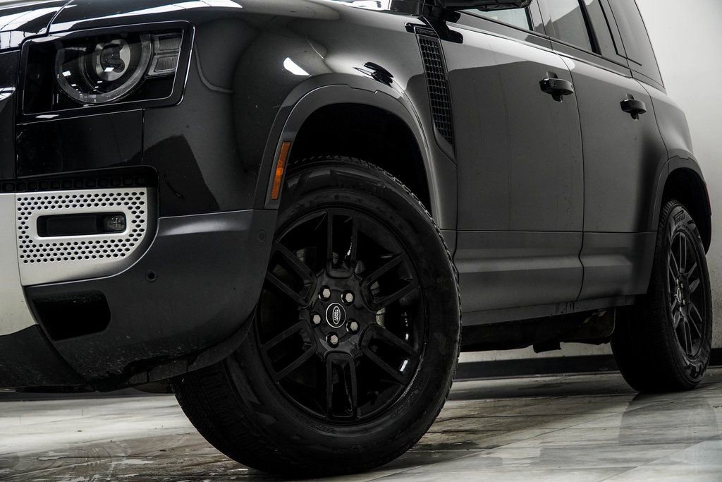 2025 Land Rover Defender 110 S