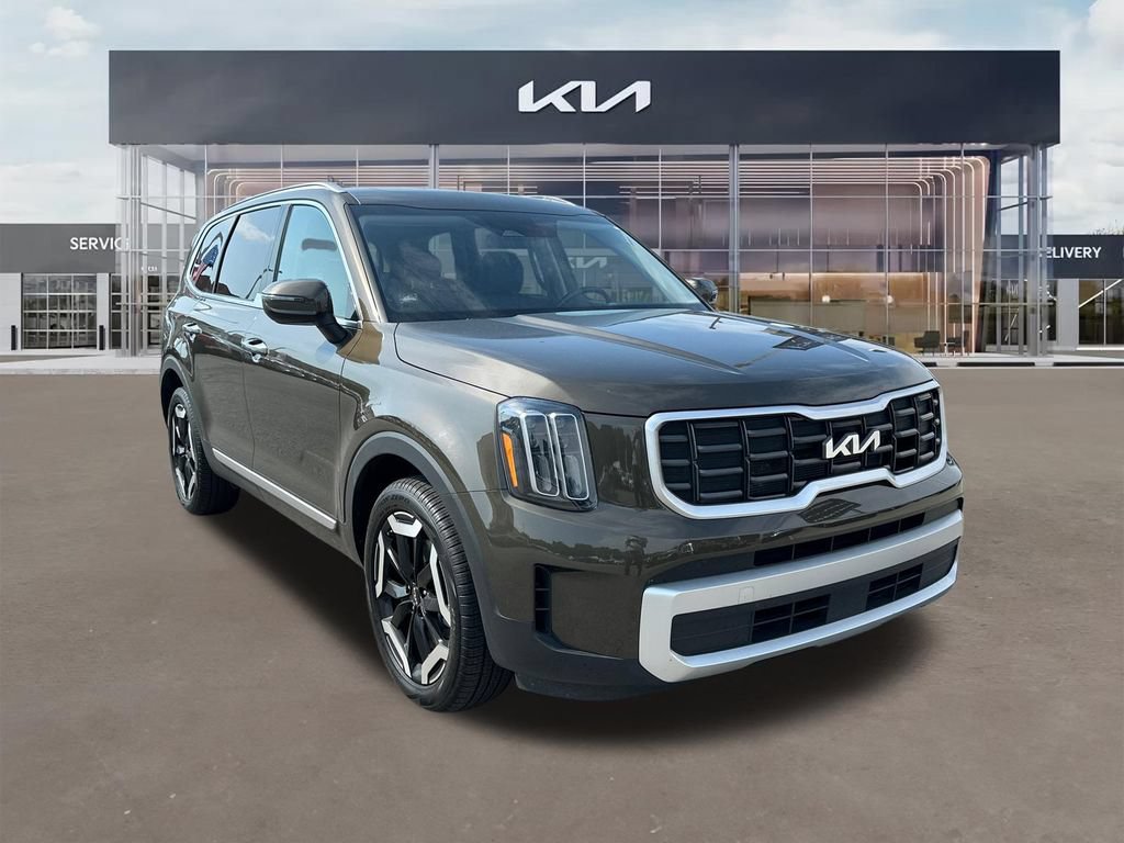 Certified 2025 Kia Telluride S