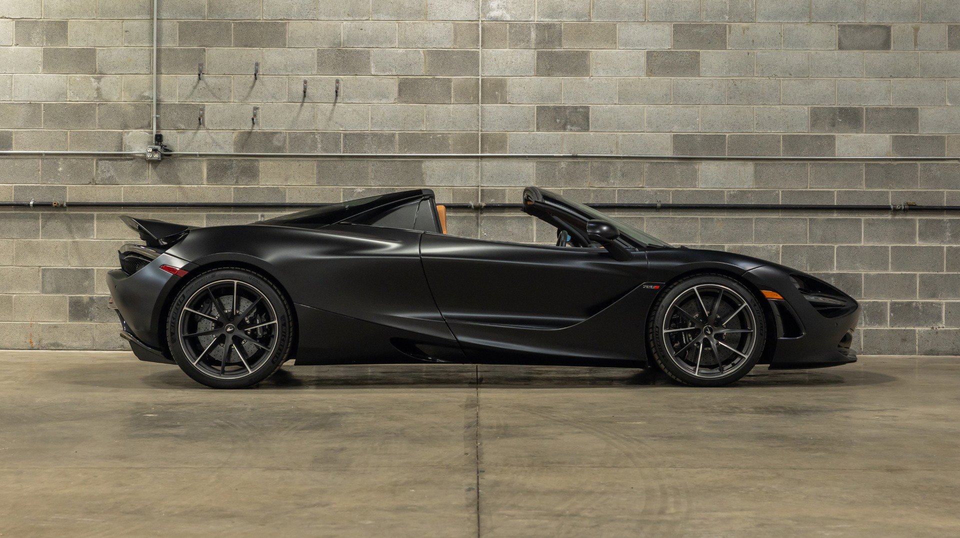 Used 2020 McLaren 720S Spider photo 11
