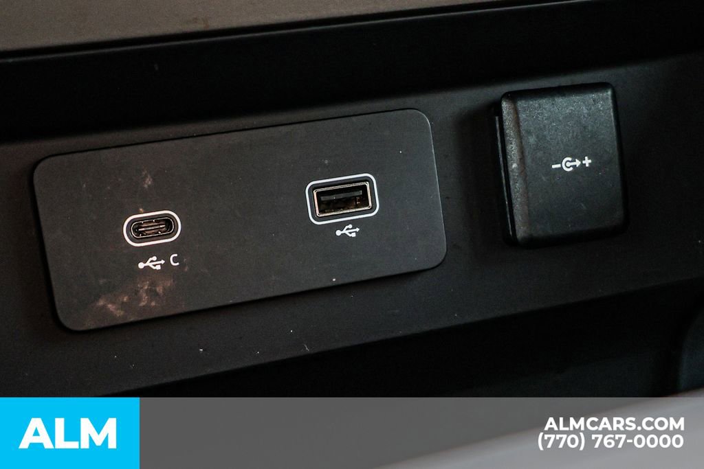 2022 Land Rover Defender 110 X-Dynamic SE