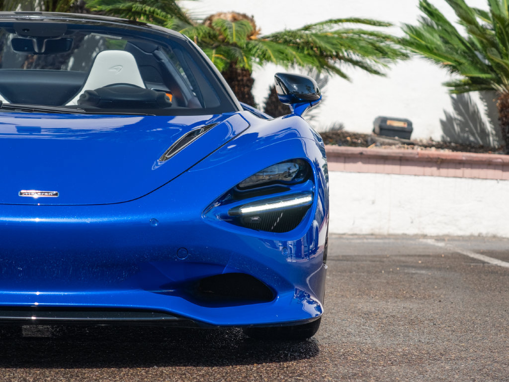 Used 2025 McLaren 750S Spider photo 6
