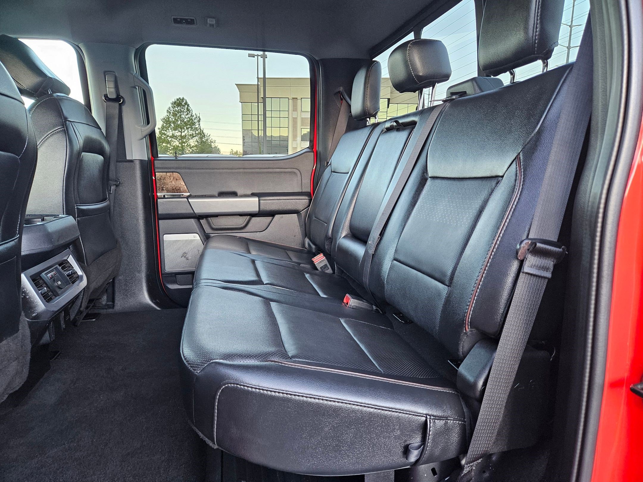 2023 Ford F350 Lariat