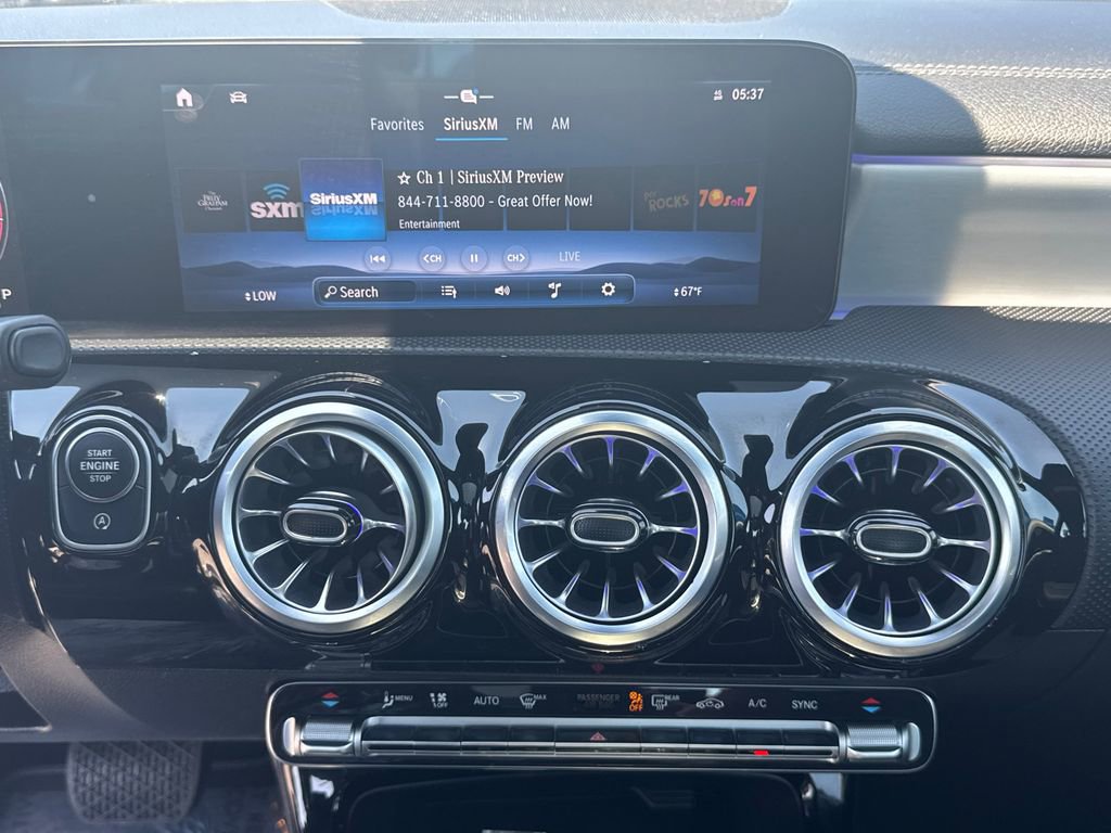 2025 Mercedes-Benz CLA 250