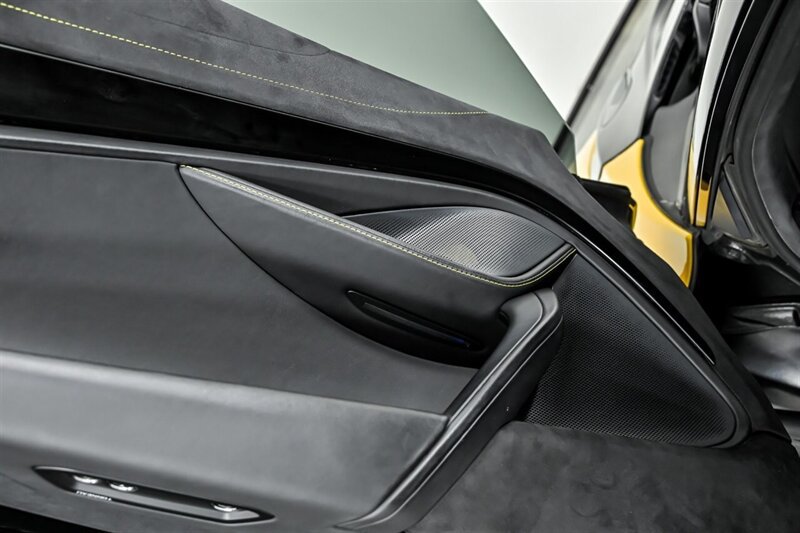 Used 2022 McLaren 720S Luxury photo 22