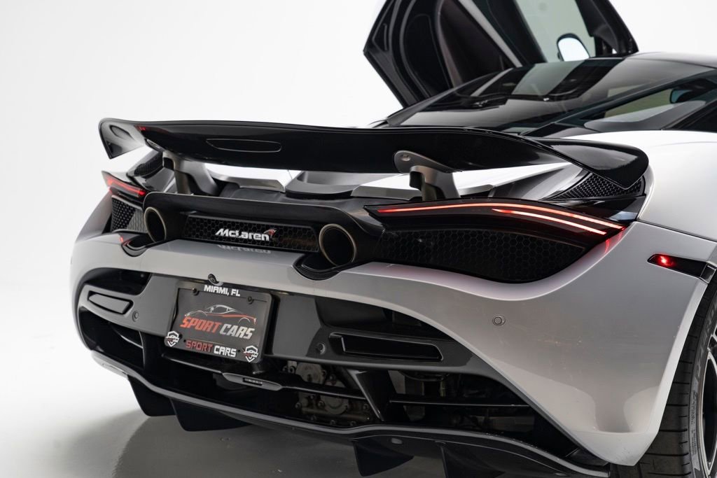 Used 2018 McLaren 720S Performance photo 59