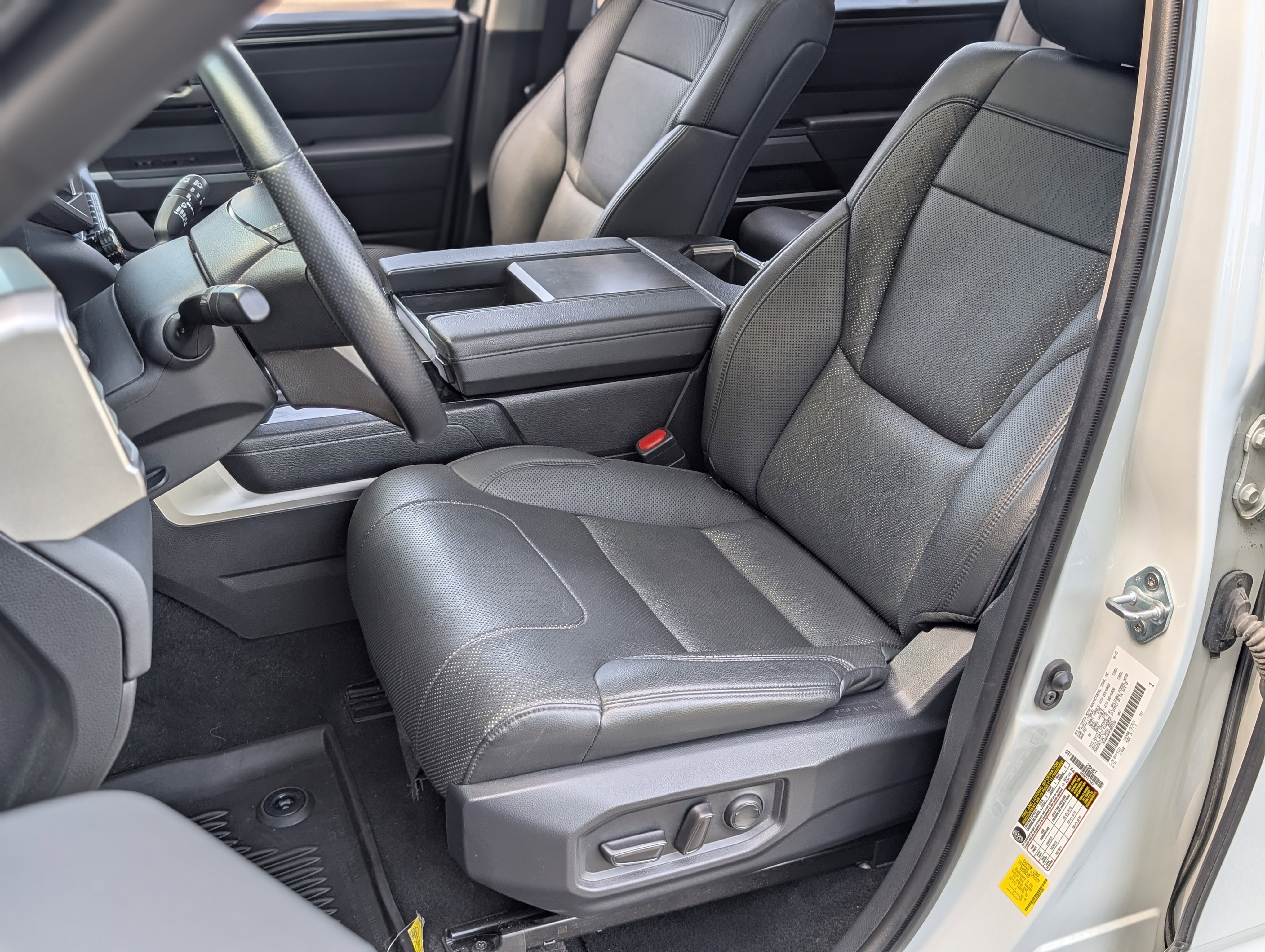 2023 Toyota Sequoia SR5