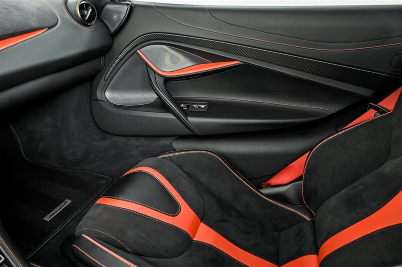 Used 2021 McLaren 720S photo 43