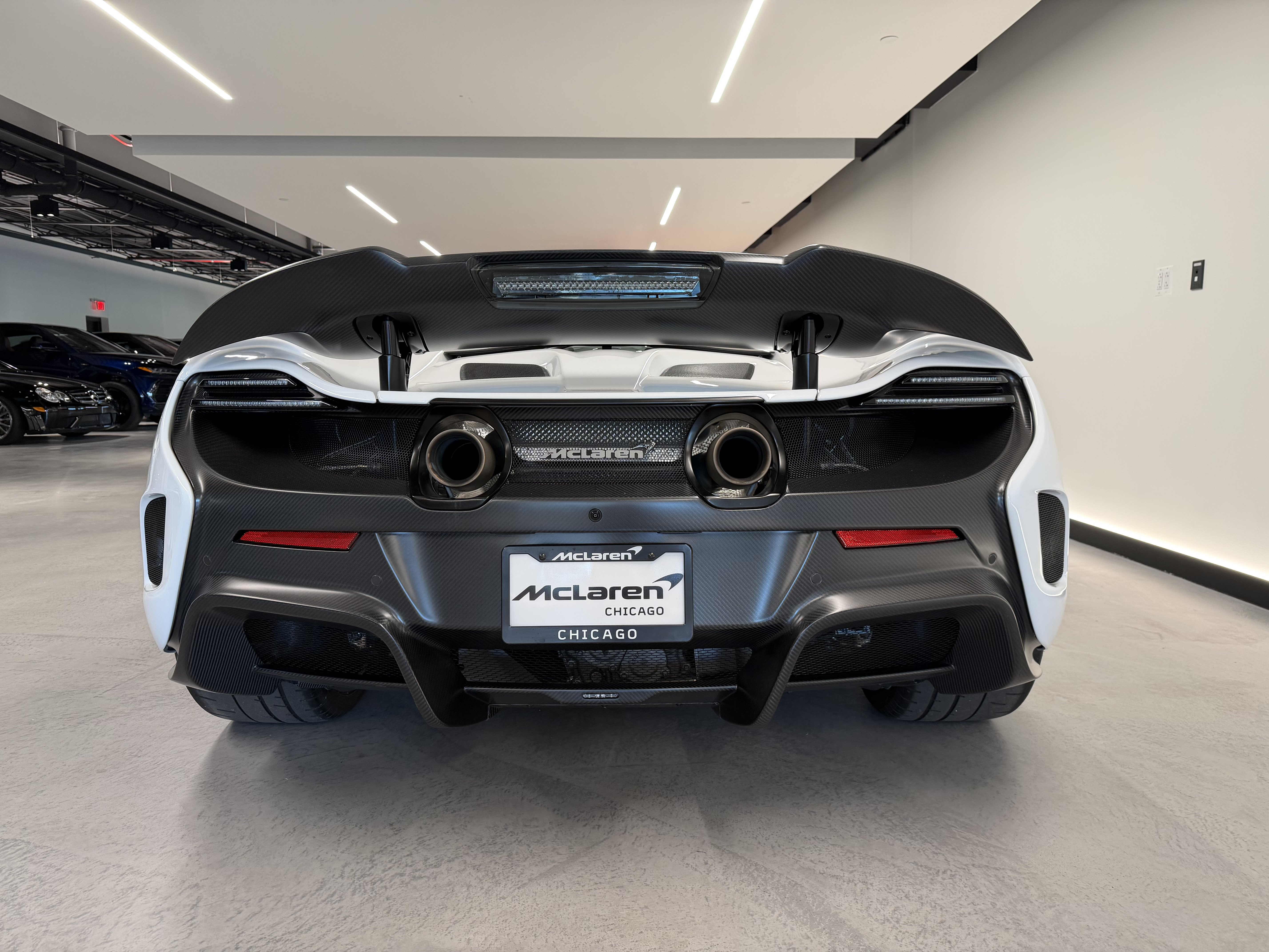 Used 2016 McLaren 675LT Spider photo 28