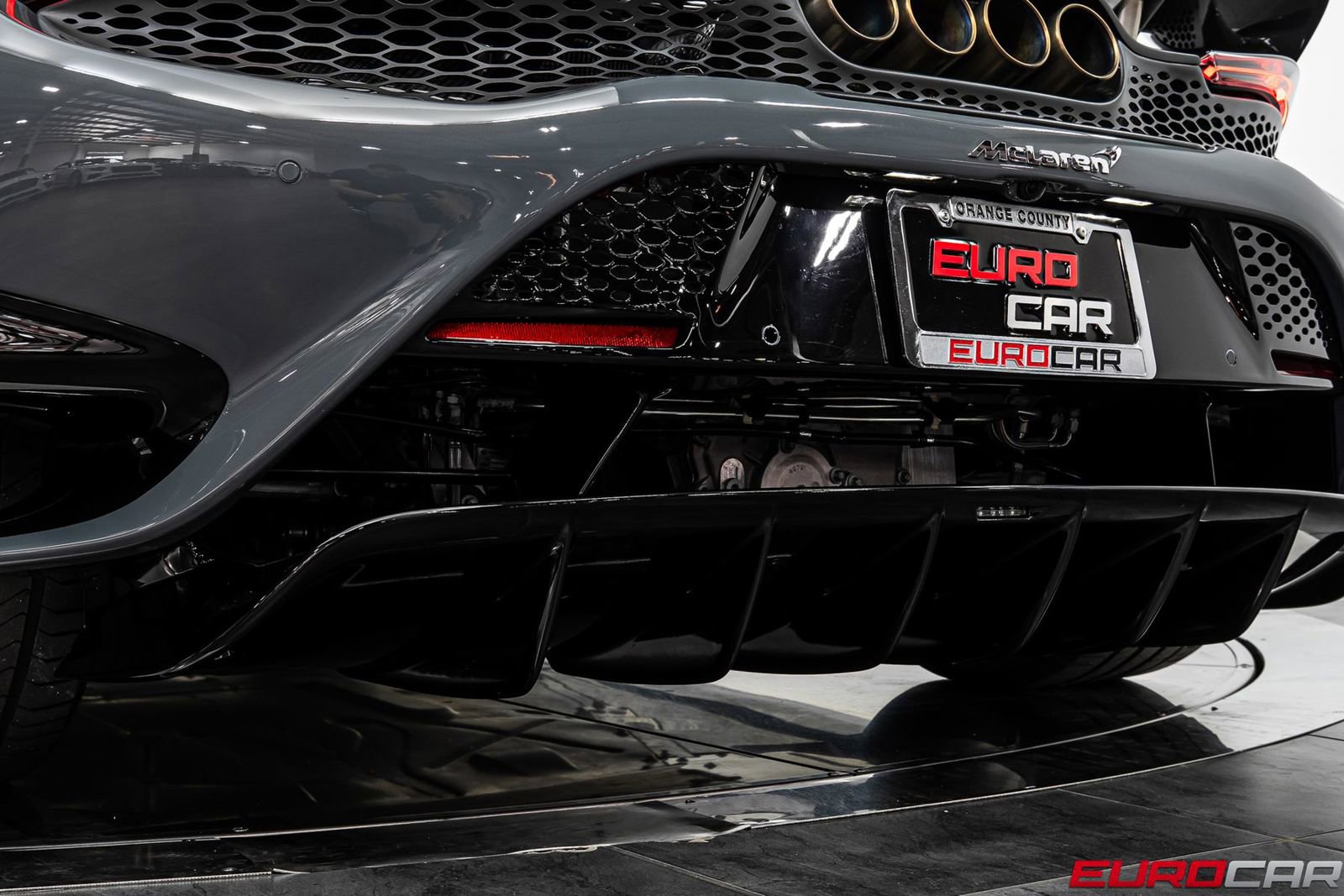 Used 2022 McLaren 765LT photo 28