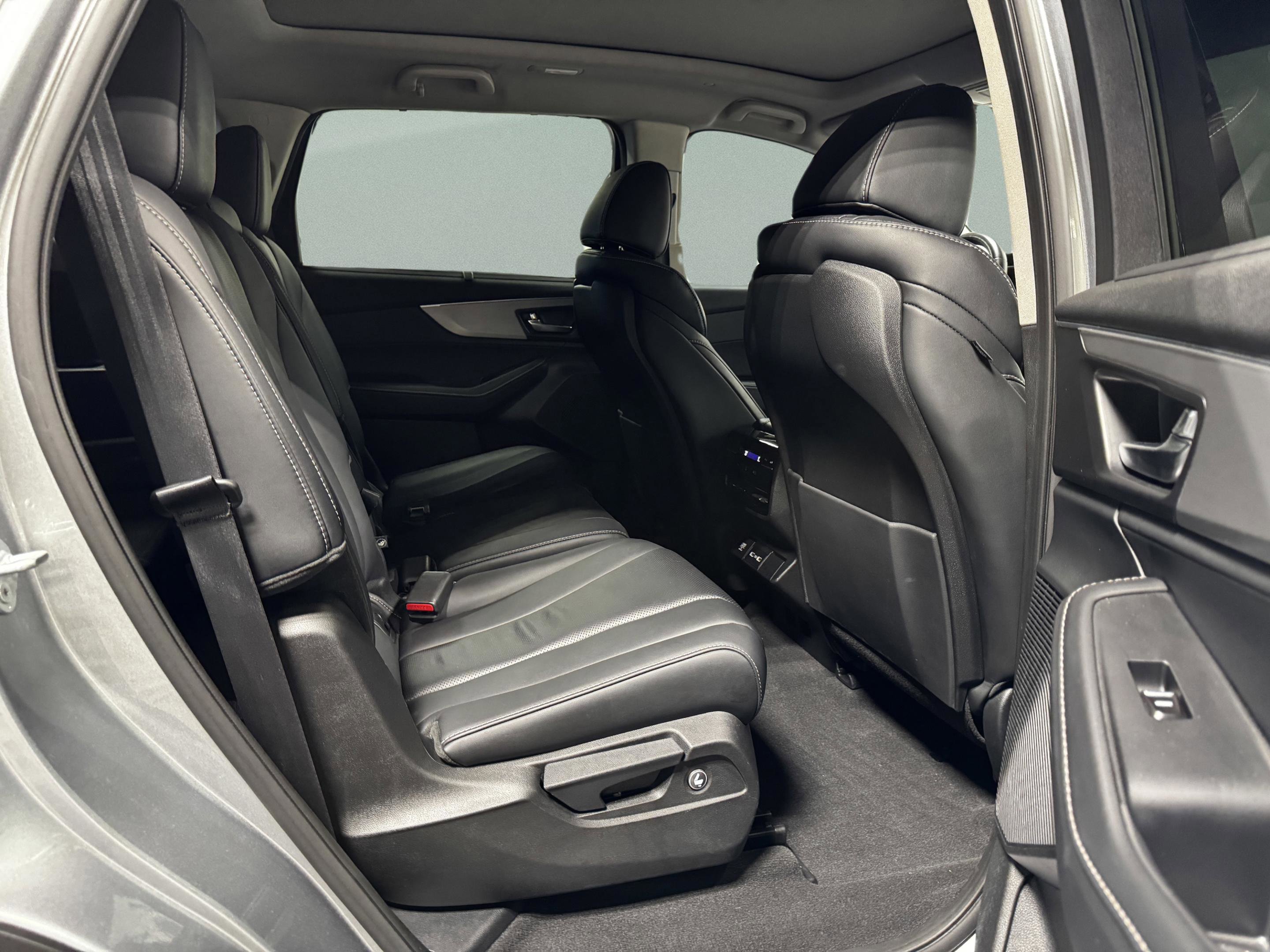 2023 Acura MDX FWD w/ Technology Package