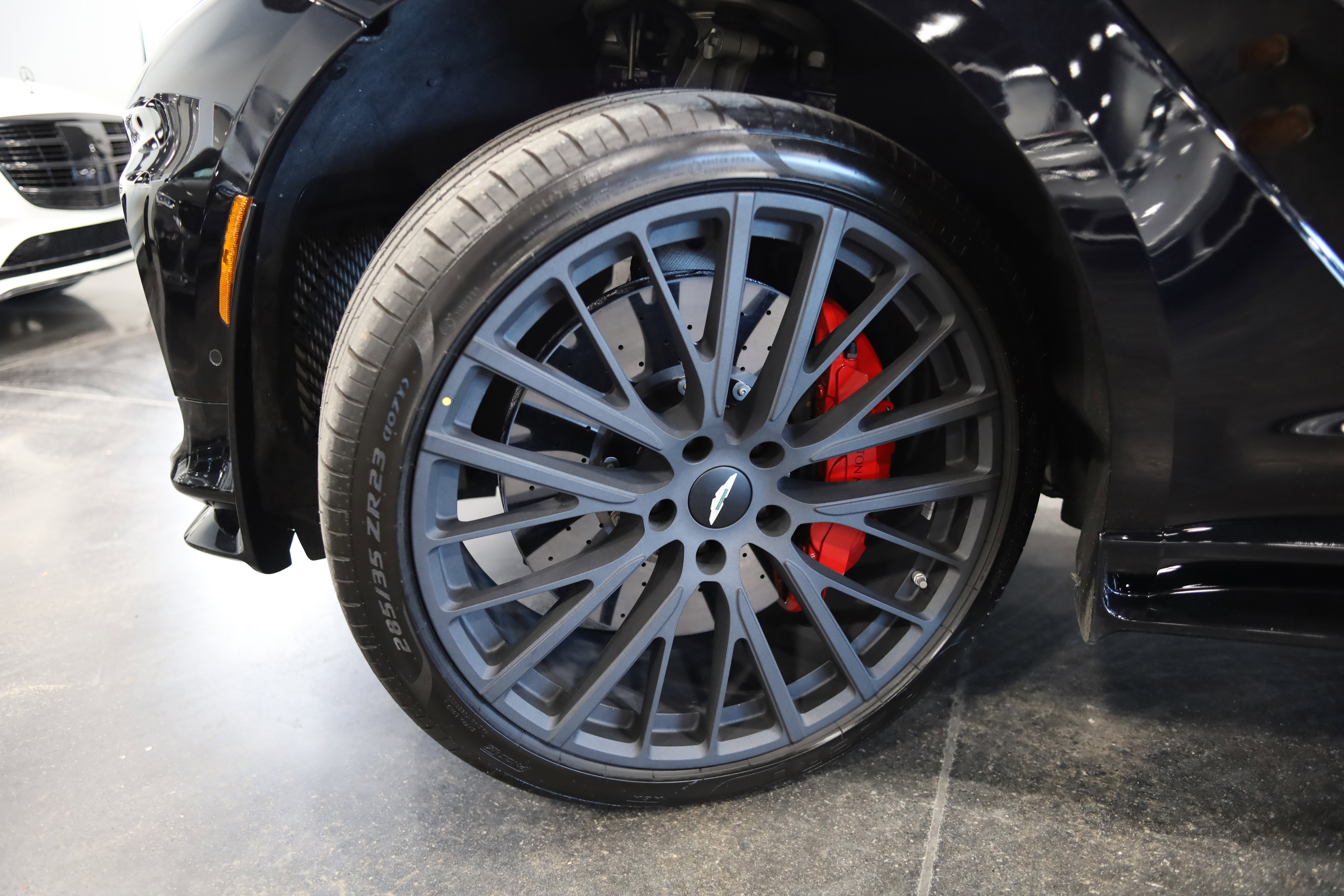 2023 Aston Martin DBX 707