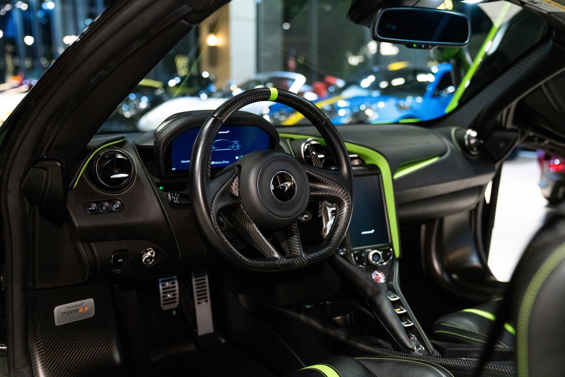 Used 2022 McLaren 765LT photo 25