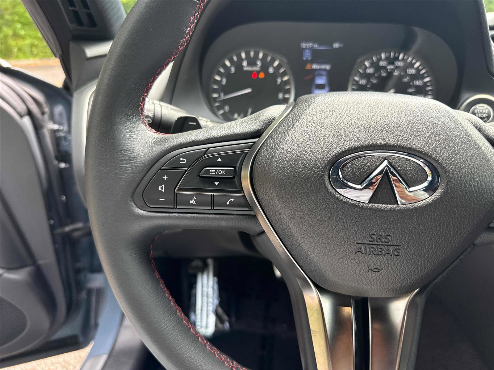 2022 INFINITI Q60 Red Sport 400