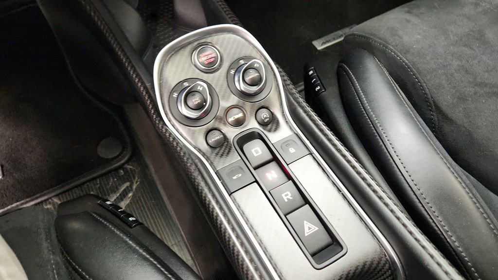 Used 2019 McLaren 600LT photo 51