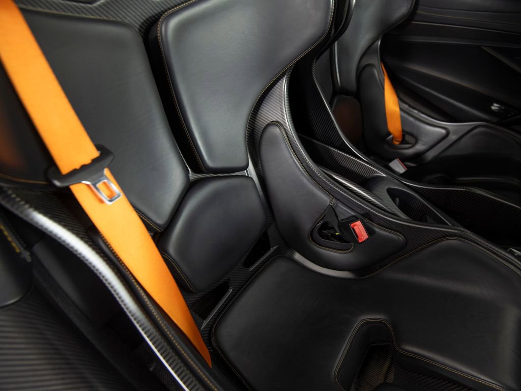 Used 2021 McLaren 765LT photo 37