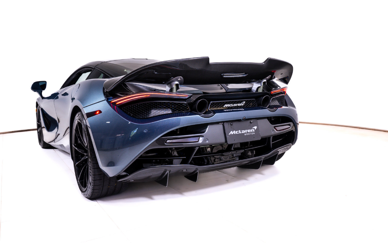 Used 2019 McLaren 720S photo 12