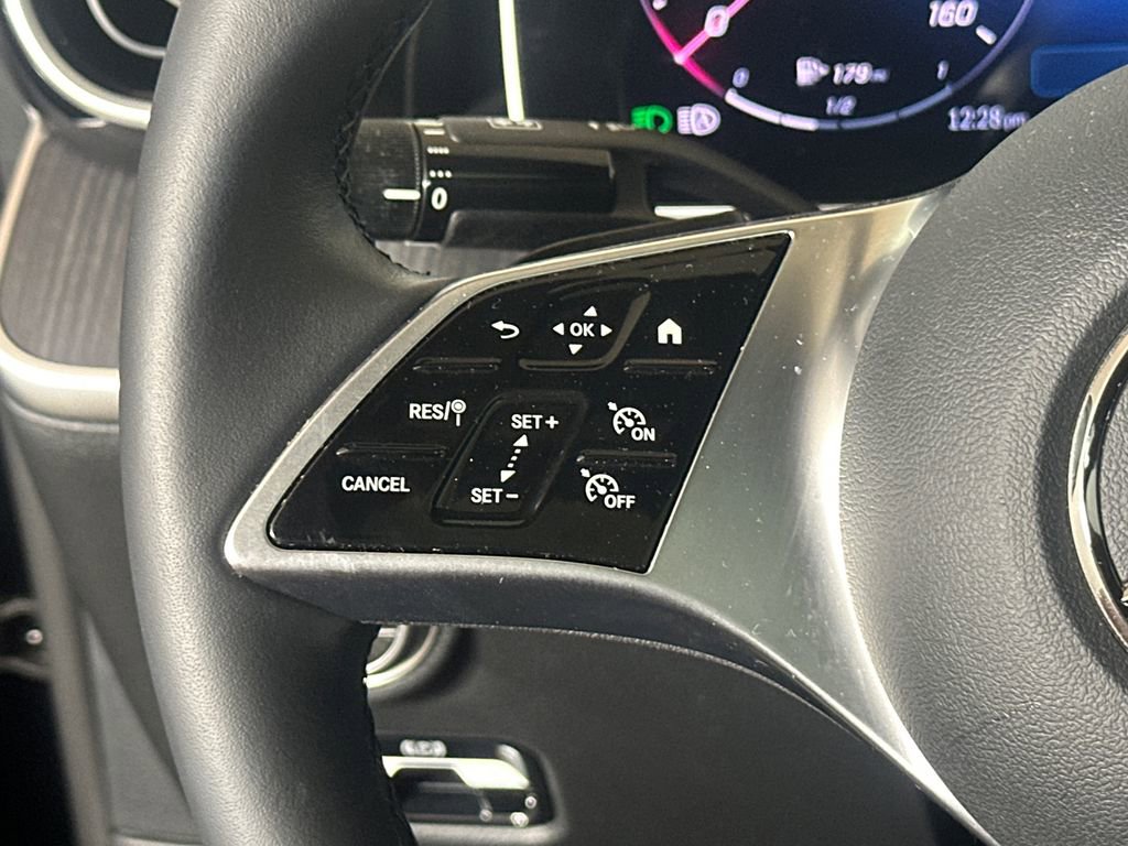 2025 Mercedes-Benz C 300 Sedan